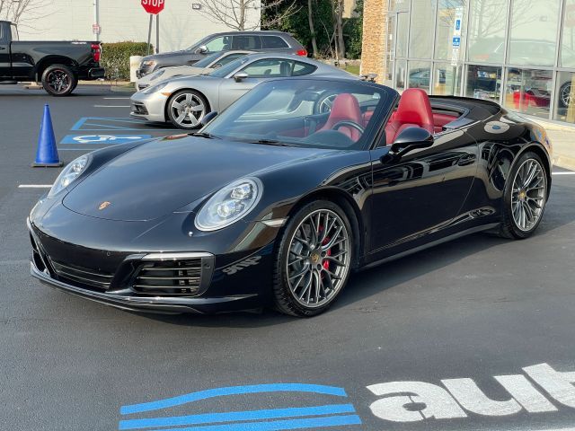 2017 Porsche 911 Carrera 4S