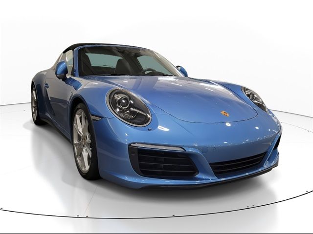 2017 Porsche 911 4