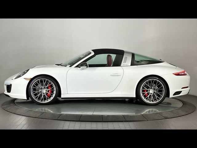 2017 Porsche 911 4 GTS