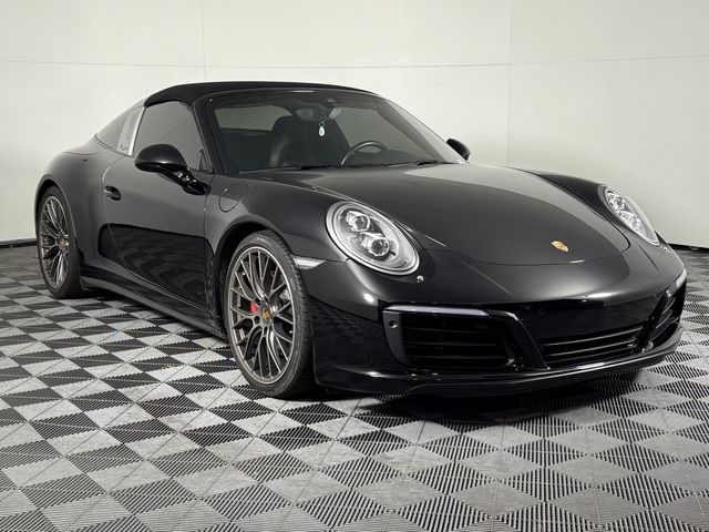 2017 Porsche 911 4S