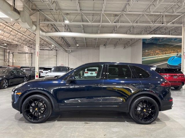 2017 Porsche Cayenne Base