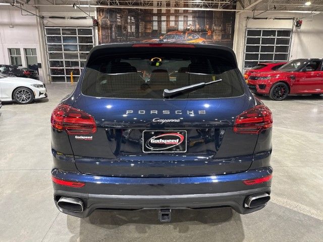 2017 Porsche Cayenne Base