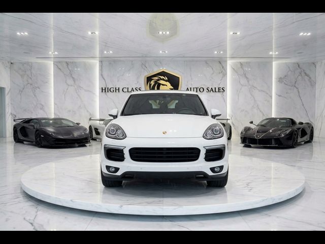2017 Porsche Cayenne Base