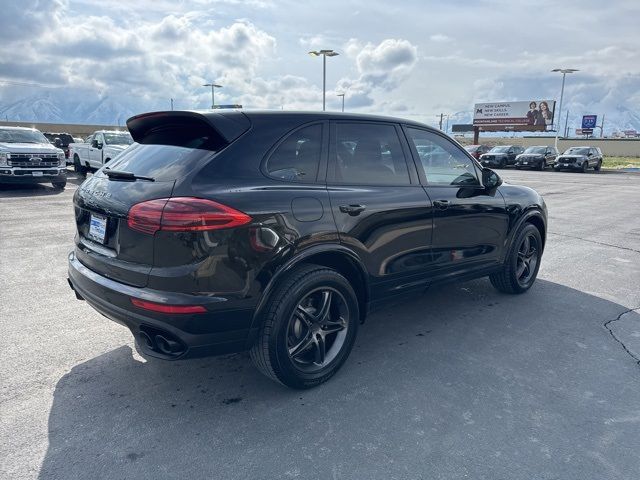 2017 Porsche Cayenne Platinum Edition