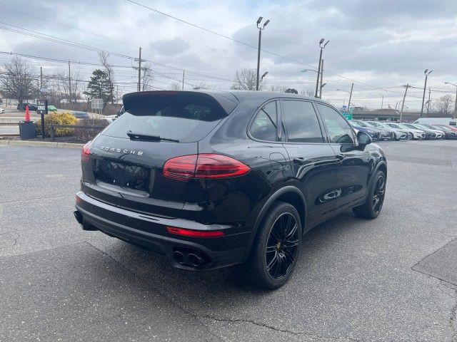 2017 Porsche Cayenne Base