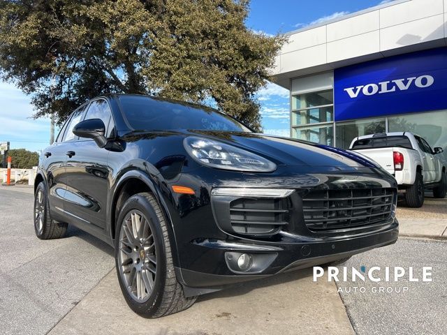 2017 Porsche Cayenne Base