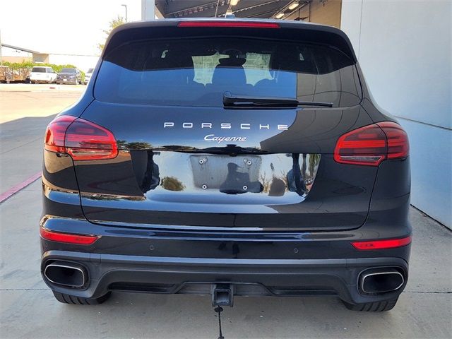 2017 Porsche Cayenne Platinum Edition