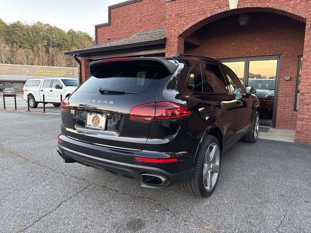 2017 Porsche Cayenne Platinum Edition