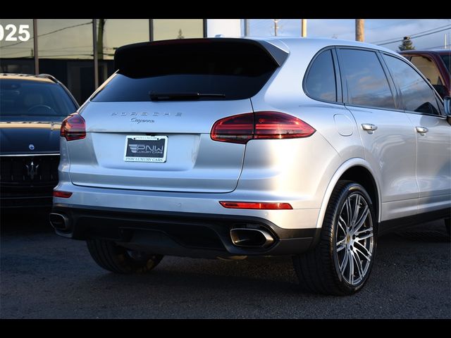 2017 Porsche Cayenne Base