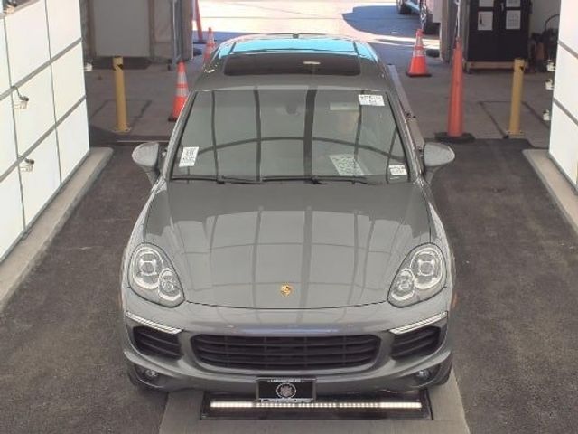 2017 Porsche Cayenne Base