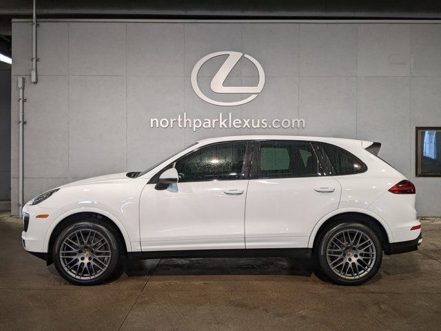 2017 Porsche Cayenne Base