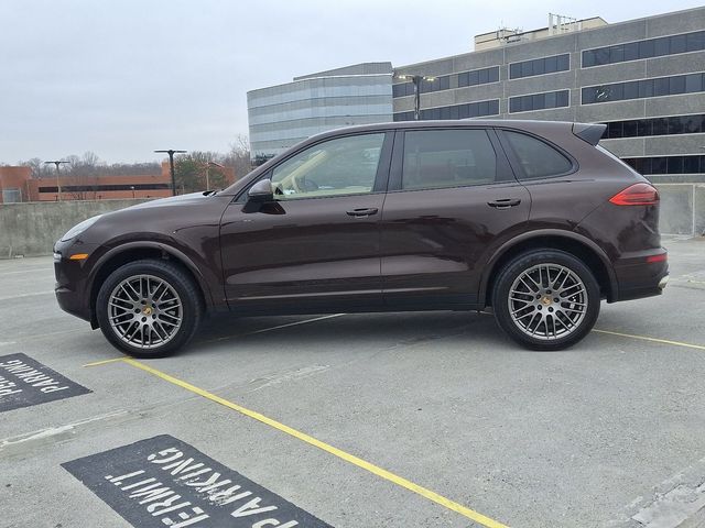 2017 Porsche Cayenne Base