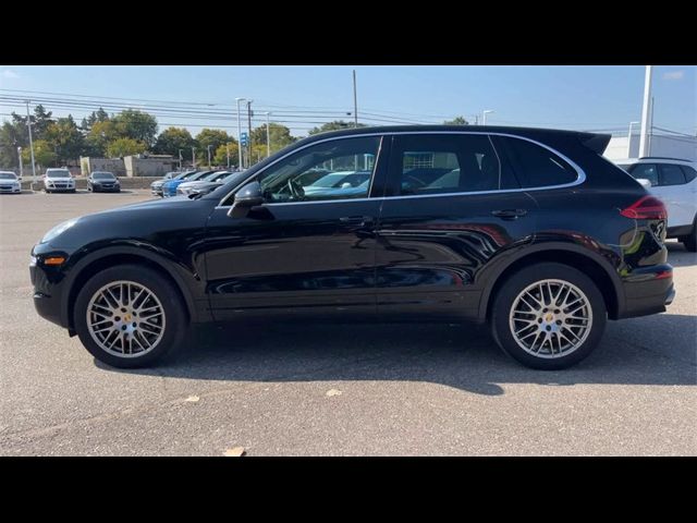 2017 Porsche Cayenne Base