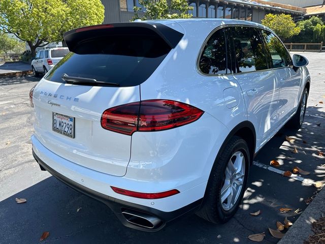 2017 Porsche Cayenne Base