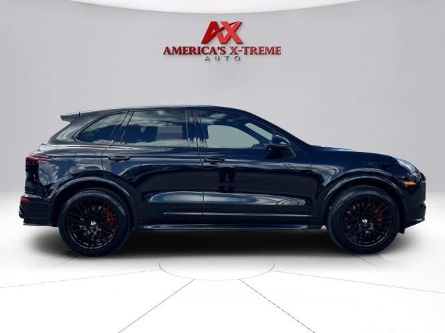 2017 Porsche Cayenne GTS