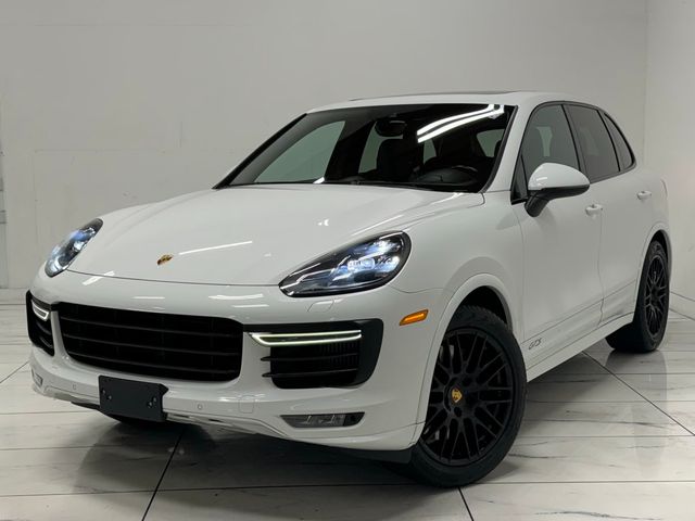 2017 Porsche Cayenne GTS