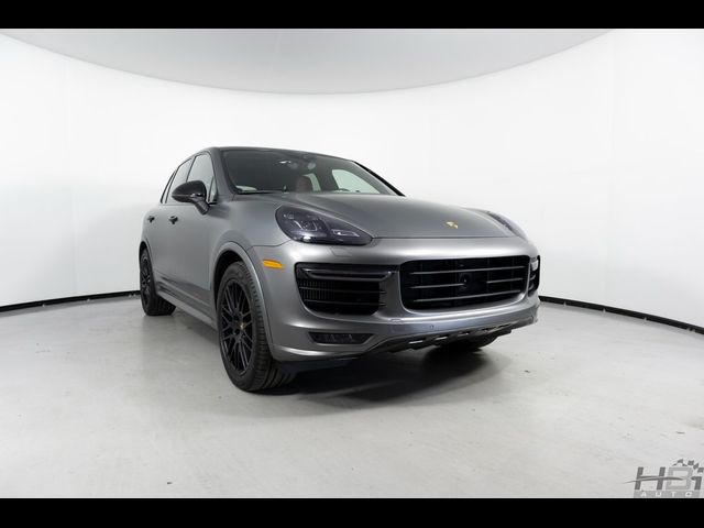 2017 Porsche Cayenne GTS