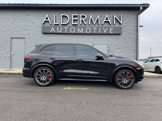 2017 Porsche Cayenne GTS