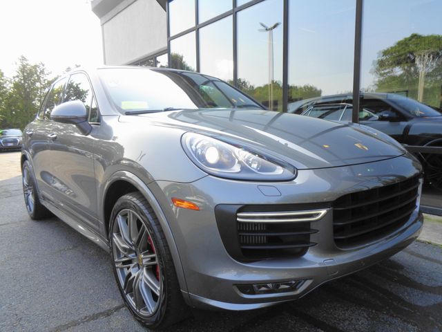 2017 Porsche Cayenne GTS