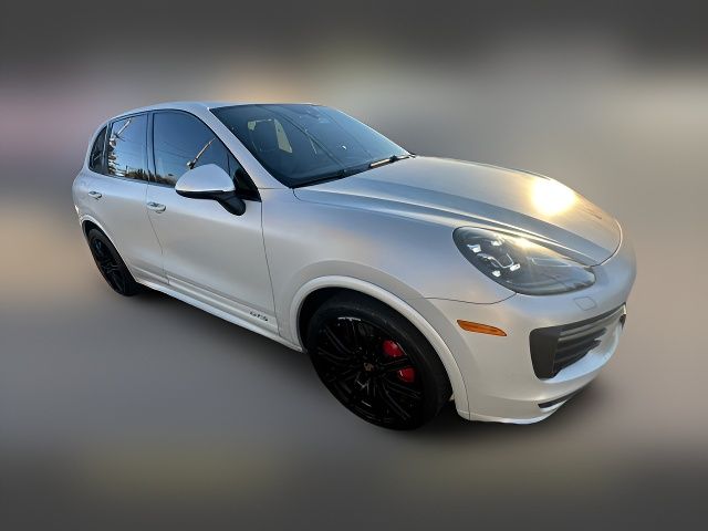 2017 Porsche Cayenne GTS