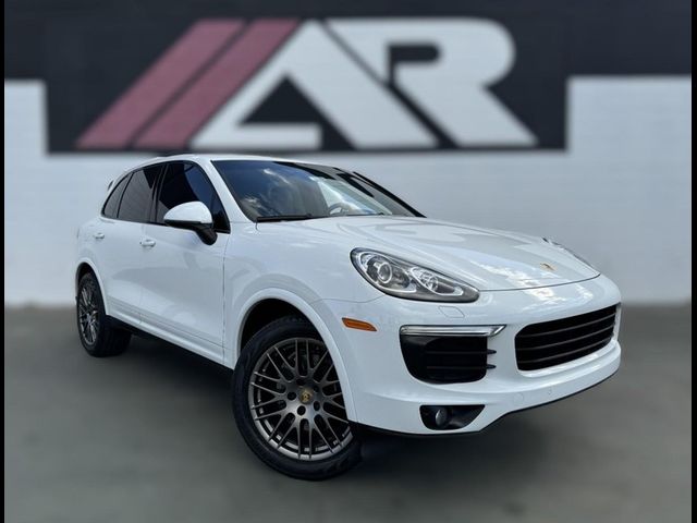 2017 Porsche Cayenne Platinum Edition