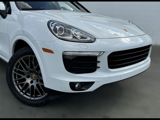 2017 Porsche Cayenne Platinum Edition