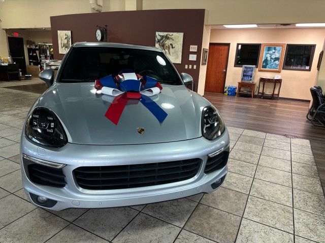 2017 Porsche Cayenne Platinum Edition