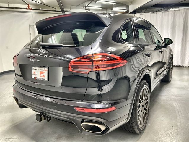 2017 Porsche Cayenne Platinum Edition