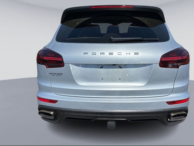 2017 Porsche Cayenne Platinum Edition