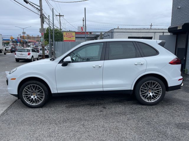 2017 Porsche Cayenne Platinum Edition