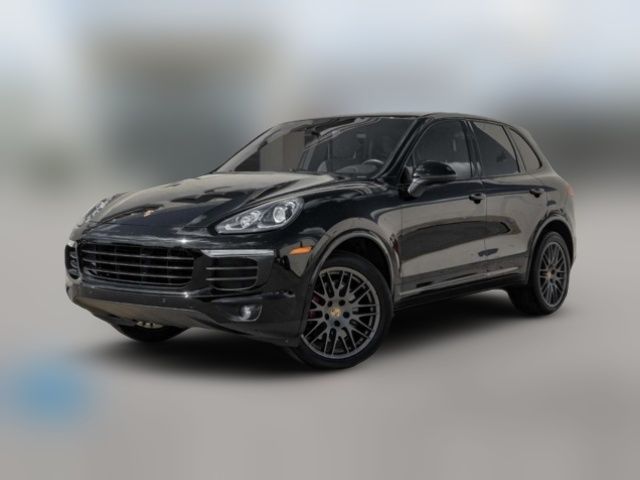 2017 Porsche Cayenne Platinum Edition