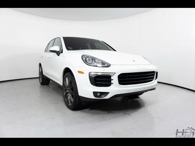 2017 Porsche Cayenne Platinum Edition