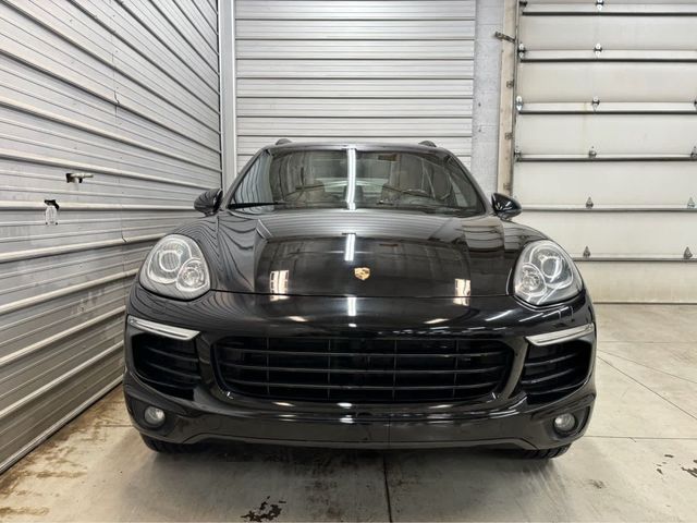 2017 Porsche Cayenne Platinum Edition