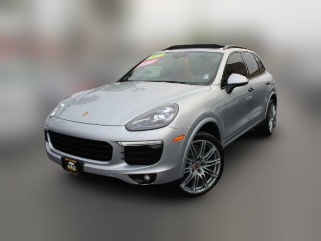 2017 Porsche Cayenne Platinum Edition