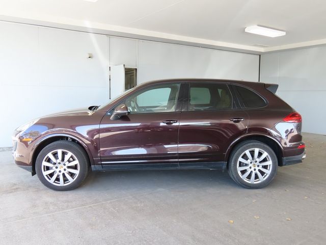 2017 Porsche Cayenne Platinum Edition