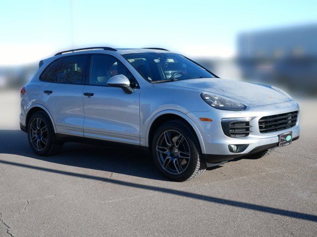 2017 Porsche Cayenne Platinum Edition