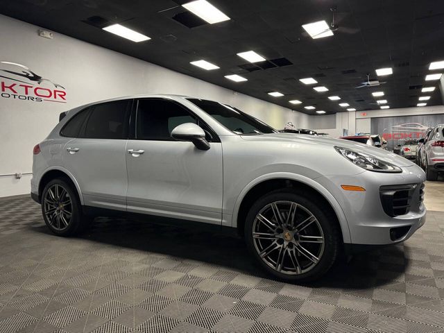 2017 Porsche Cayenne Platinum Edition