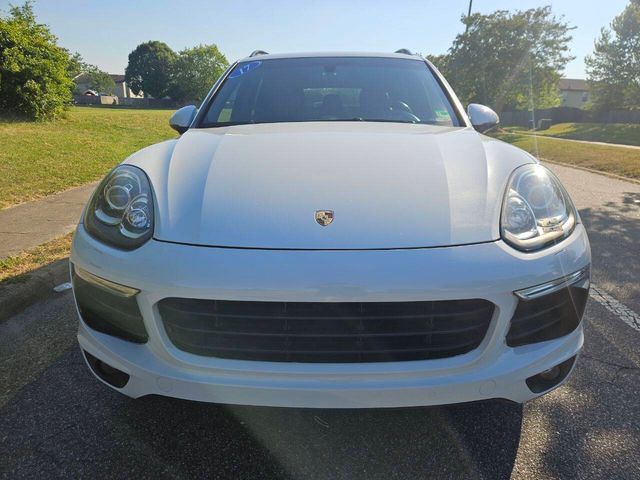 2017 Porsche Cayenne Platinum Edition