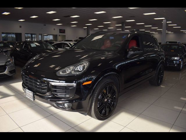 2017 Porsche Cayenne Platinum Edition