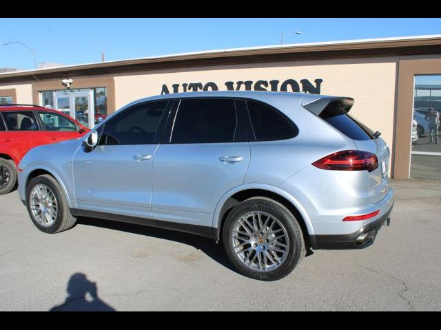 2017 Porsche Cayenne Platinum Edition