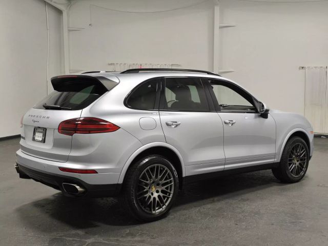 2017 Porsche Cayenne Platinum Edition