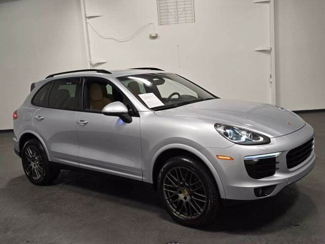 2017 Porsche Cayenne Platinum Edition