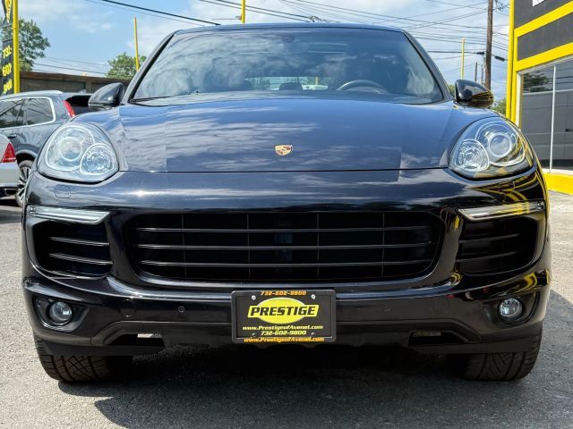 2017 Porsche Cayenne Platinum Edition