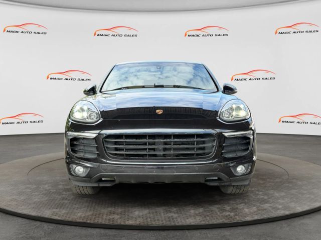 2017 Porsche Cayenne Platinum Edition