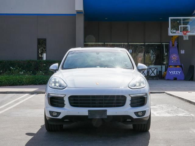 2017 Porsche Cayenne Platinum Edition