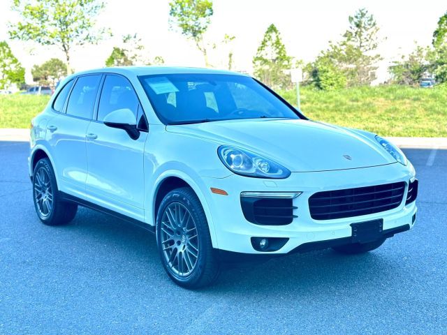 2017 Porsche Cayenne Platinum Edition