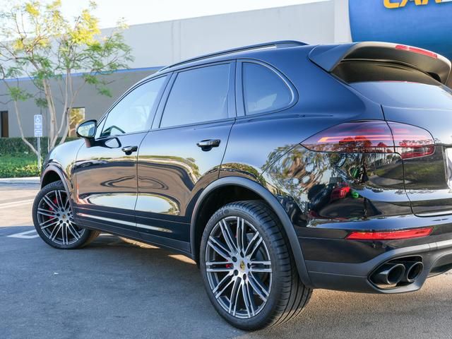 2017 Porsche Cayenne Turbo S