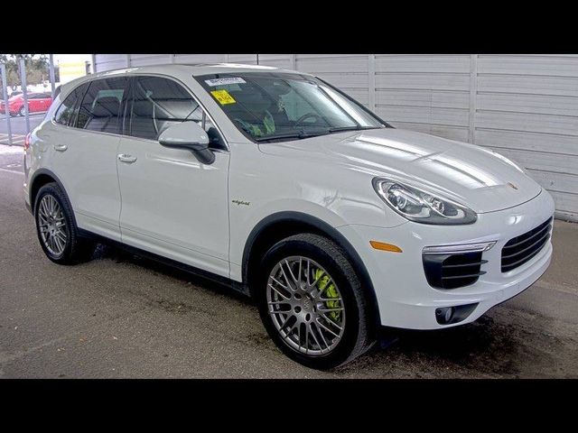 2017 Porsche Cayenne E-Hybrid S