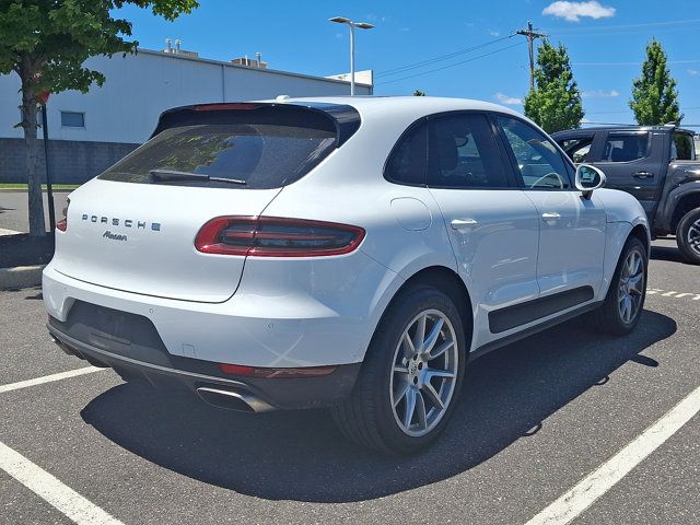 2017 Porsche Macan Base
