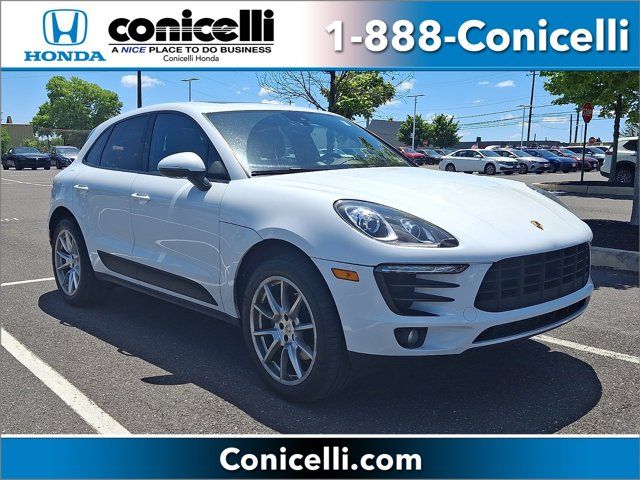 2017 Porsche Macan Base